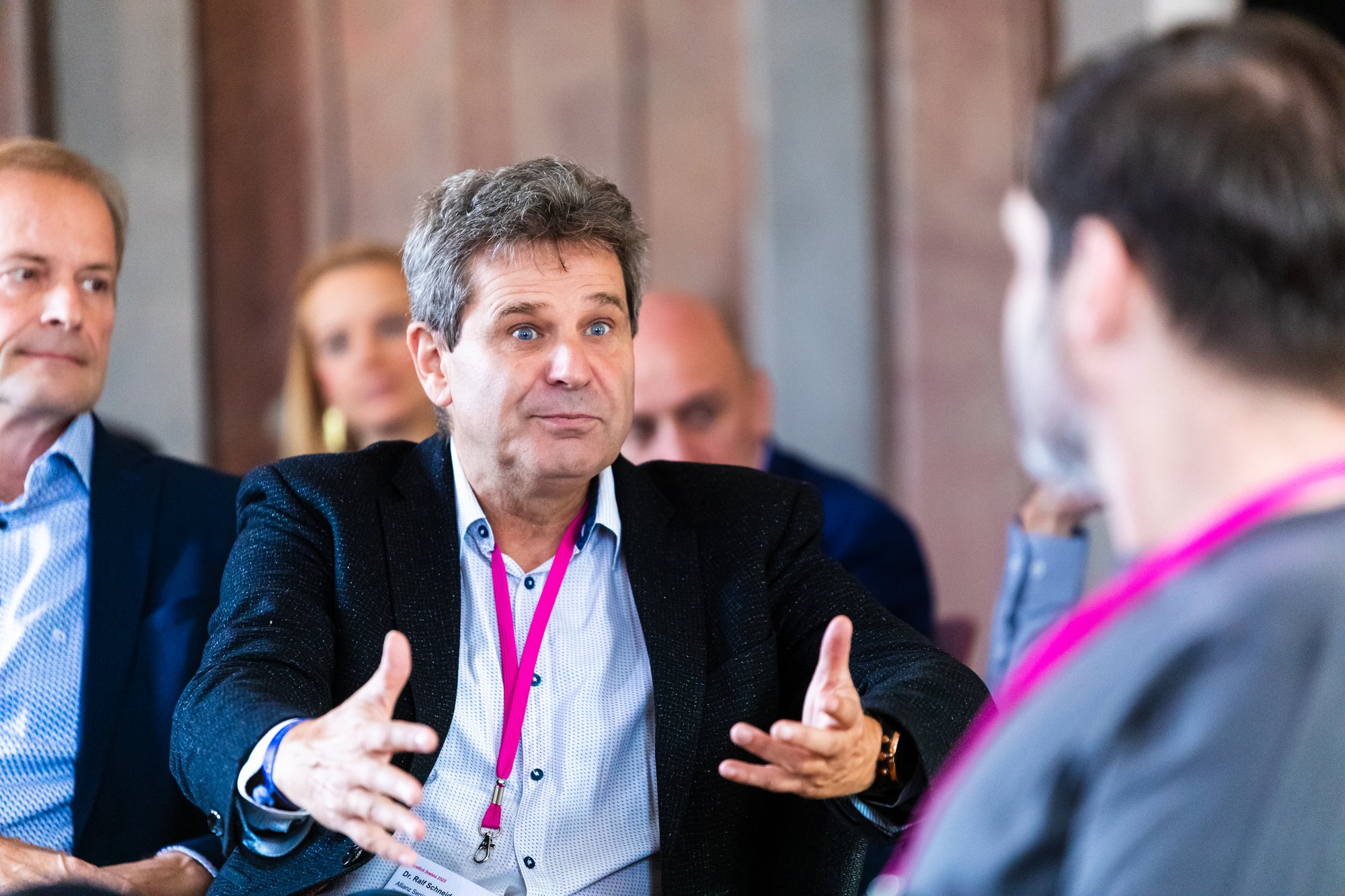 Ralf Schneider of Allianz in dialogue at the software excellence network Ralf Schneider of Allianz in dialogue at the software excellence network